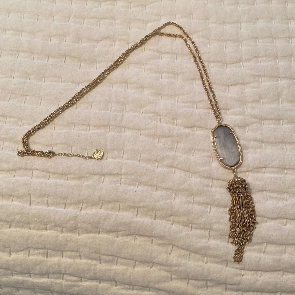 Kendra Scott pendant necklace